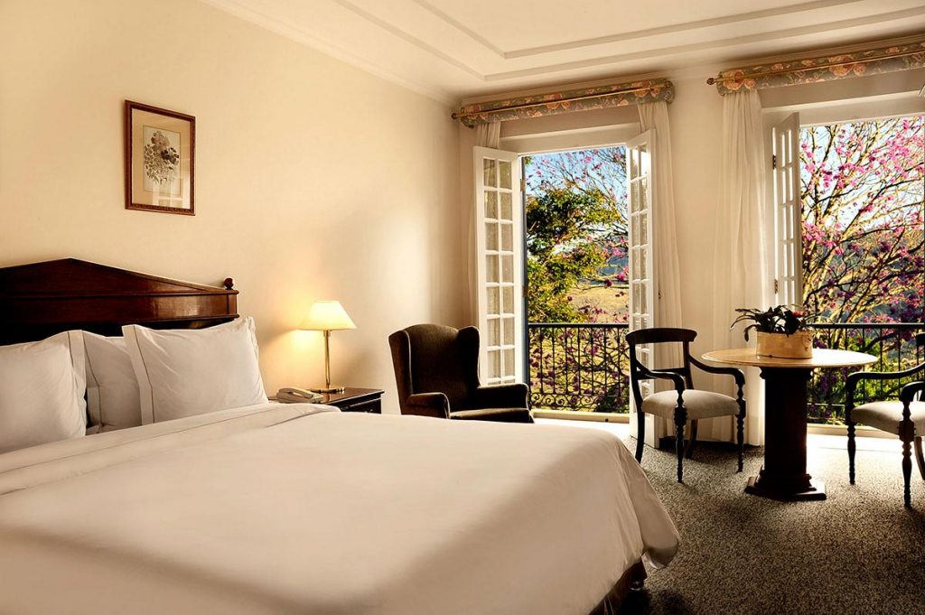 Quarto-Luxo-Hotel-Fazenda-Dona-Carolina