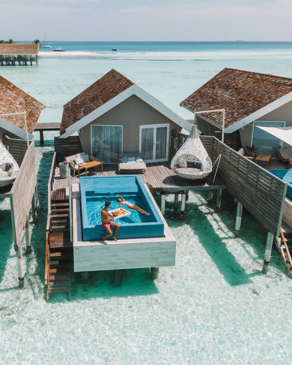 Romantic Poll Water Villa *Lux South